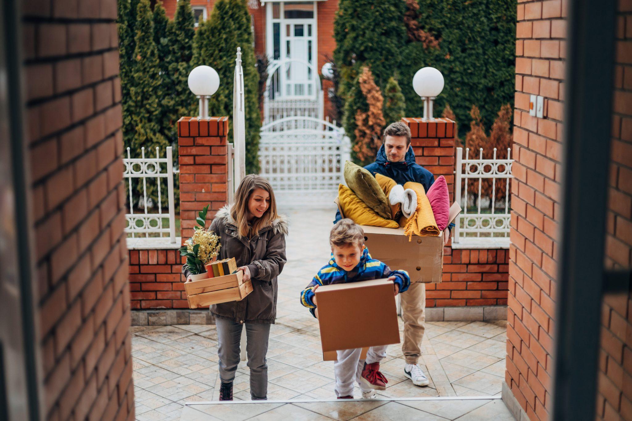 How to Manage Moving House During a Major Life Change